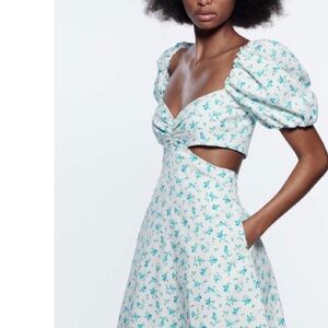 Zara Light Blue Floral Puff Sleeve Dress 👗